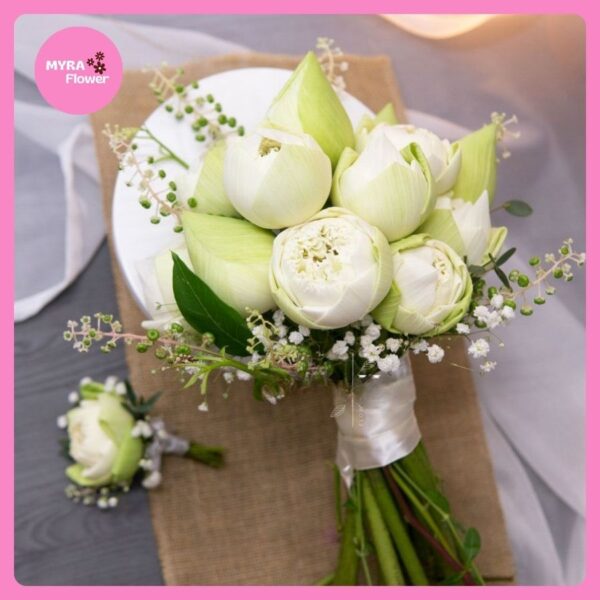 Hoa sen cưới màu trắng mix hoa bi trắng